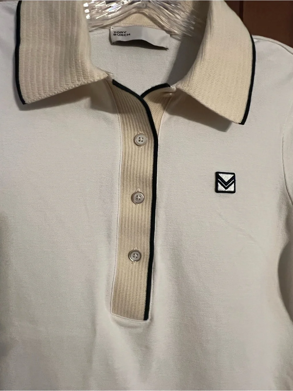 Tory Burch Polo Golf Sport Shirt Short Sleeve 3/4 Buttons Cream Size Small